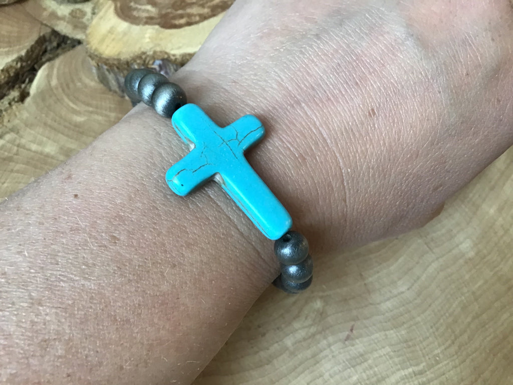 Turquoise Cross Navajo Style Pearl Stretch Bracelet