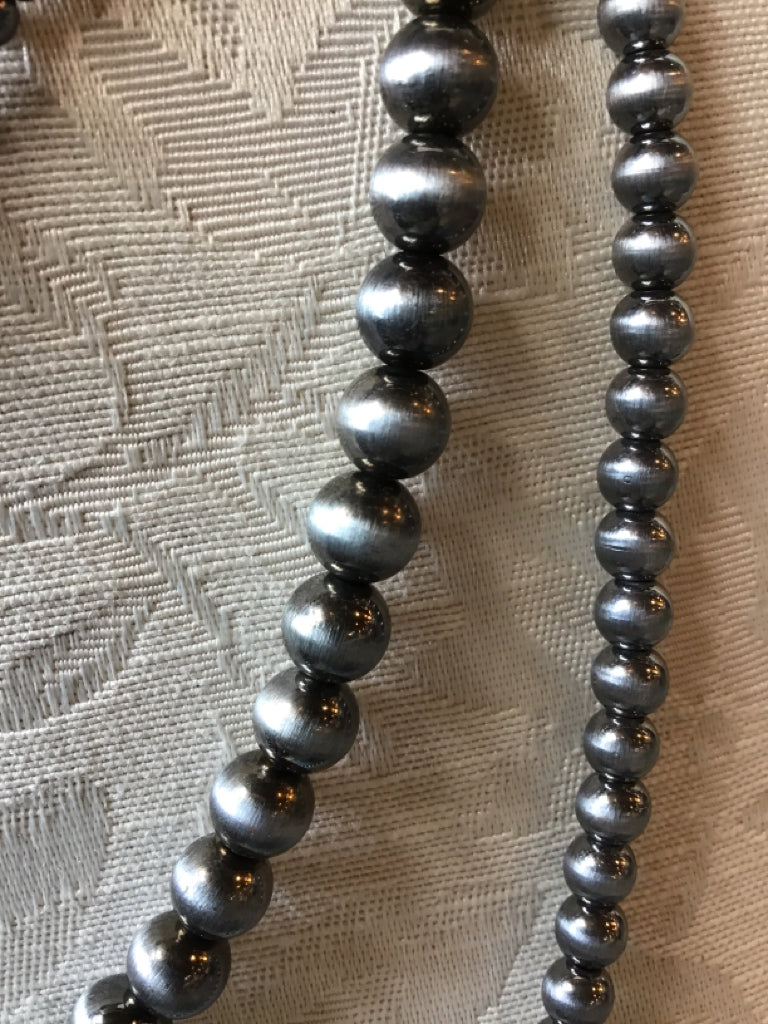 Navajo Style Pearl 4 Row Necklace