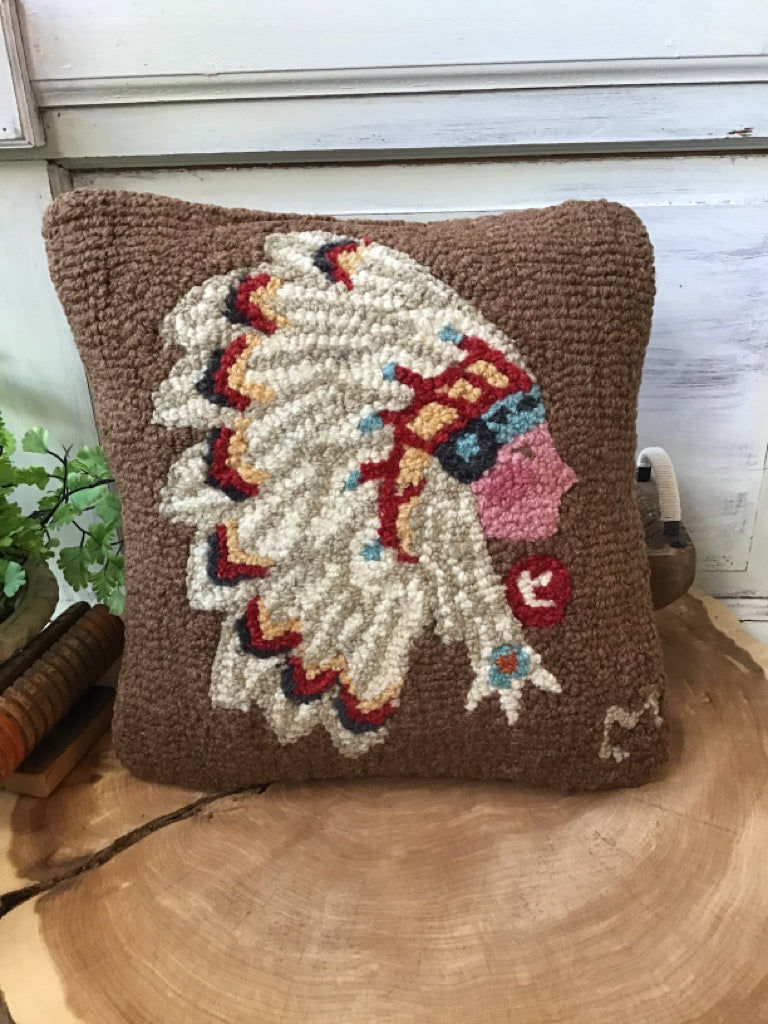 Handhooked Wool Chieftan Pillow